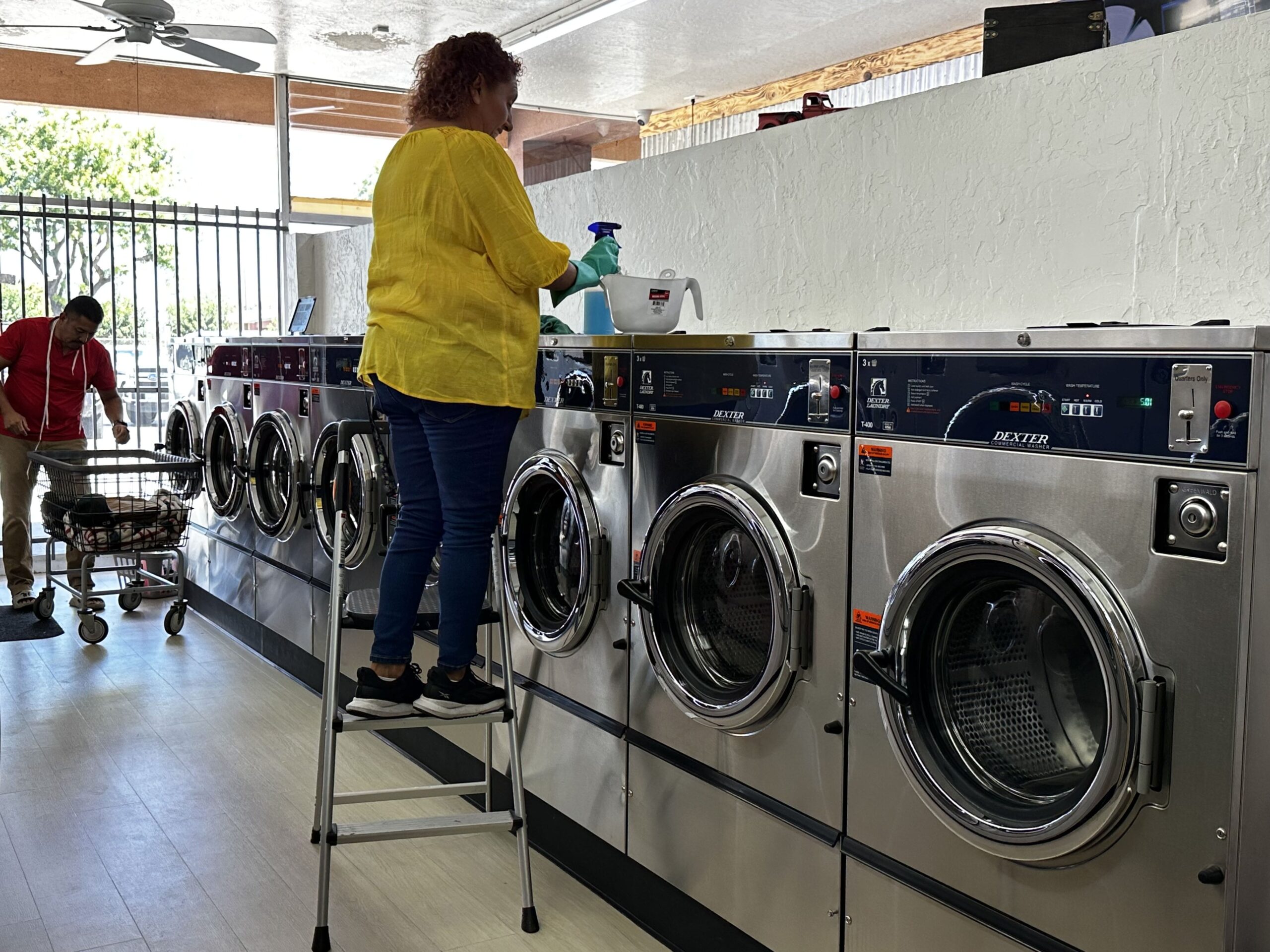 Washing Barn Modesto Laundromat